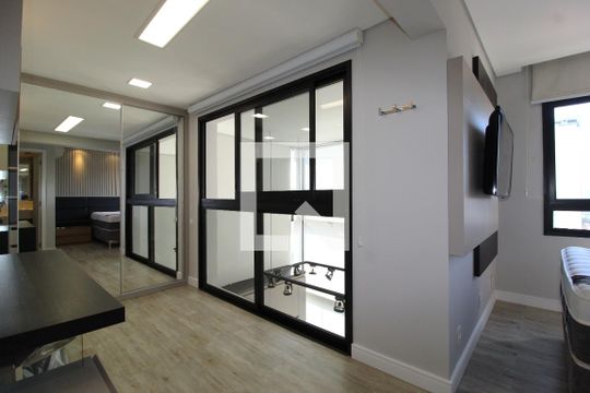 Quarto Suíte de apartamento para alugar com 1 quarto, 70m² em Vila Olímpia, São Paulo