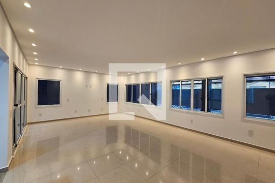 Sala de casa à venda com 4 quartos, 500m² em Ipiranga, São Paulo