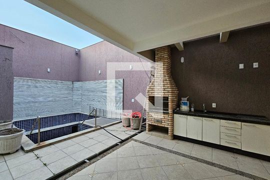 Área Externa de casa à venda com 4 quartos, 500m² em Ipiranga, São Paulo