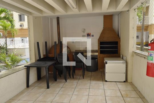 Área comum de apartamento para alugar com 2 quartos, 52m² em Todos Os Santos, Rio de Janeiro
