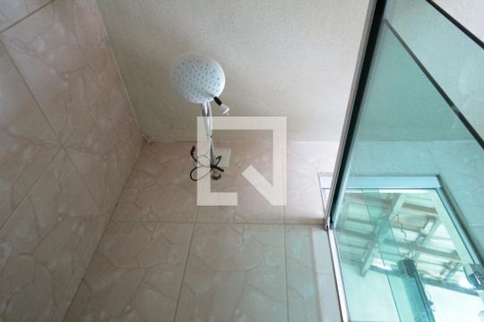Casa dos Fundos | Banheiro de casa à venda com 5 quartos, 360m² em Céu Anil (justinópolis), Belo Horizonte