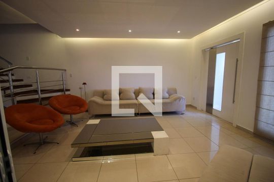 Sala de casa de condomínio para alugar com 3 quartos, 323m² em Granja Olga Ii, Sorocaba