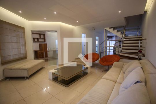 Sala de casa de condomínio para alugar com 3 quartos, 323m² em Granja Olga Ii, Sorocaba