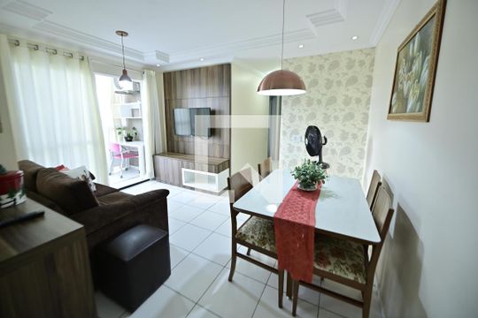 Sala de apartamento para alugar com 2 quartos, 63m² em Jardim Atlantico, Goiânia