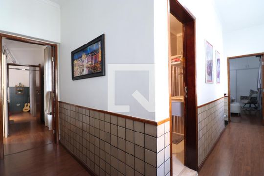 Corredor de casa de condomínio à venda com 4 quartos, 300m² em Bom Retiro, São Paulo