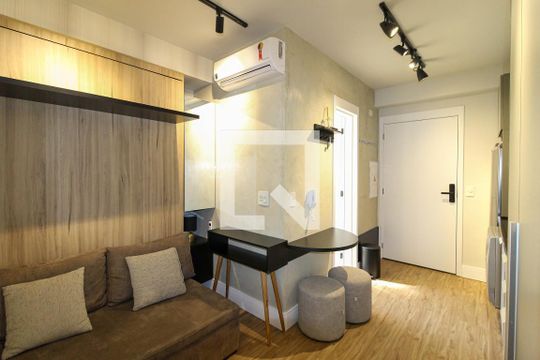 Kitnet/Studio à venda com 1 quarto, 21m² em Indianópolis, São Paulo