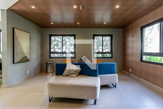 Hall de apartamento para alugar com 1 quarto, 32m² em Santo Amaro, São Paulo