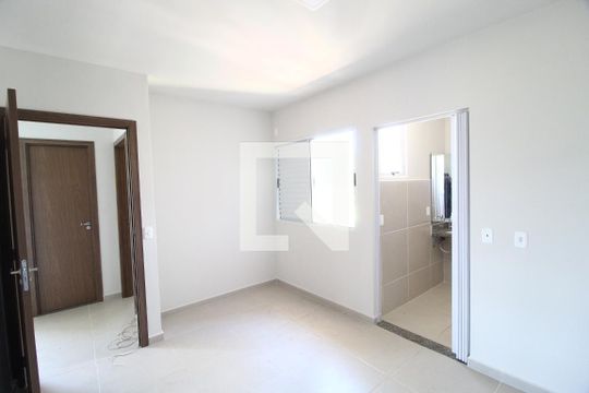Suíte de apartamento para alugar com 2 quartos, 50m² em Morumbi, Uberlândia