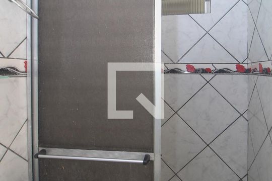 Banheiro de casa à venda com 3 quartos, 70m² em Nonoai, Porto Alegre
