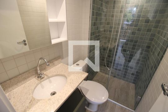 Banheiro de kitnet/studio à venda com 1 quarto, 26m² em Tucuruvi, São Paulo