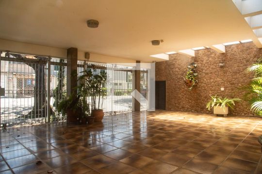 Garagem de casa à venda com 4 quartos, 282m² em Vila da Saúde, São Paulo