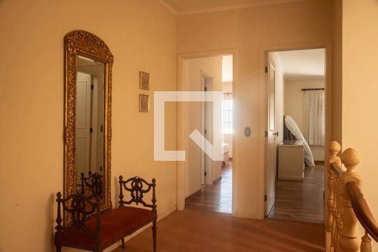 Corredor de casa à venda com 4 quartos, 282m² em Vila da Saúde, São Paulo
