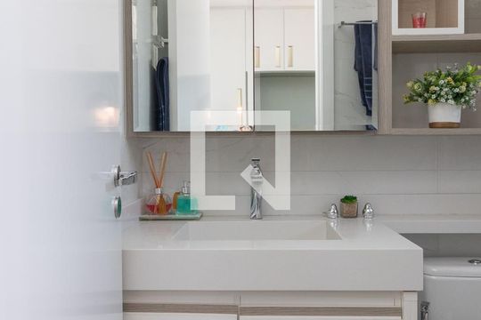 Banheiro da Suíte de apartamento à venda com 3 quartos, 72m² em Vila Penteado, São Paulo