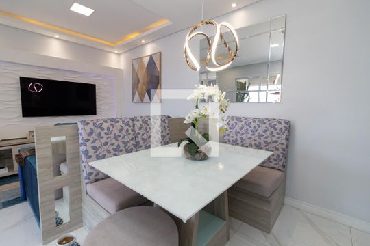 Sala de apartamento à venda com 3 quartos, 72m² em Vila Penteado, São Paulo