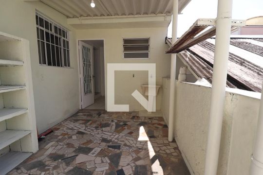 Área de Serviço de casa para alugar com 1 quarto, 40m² em Vila Marina, Santo André