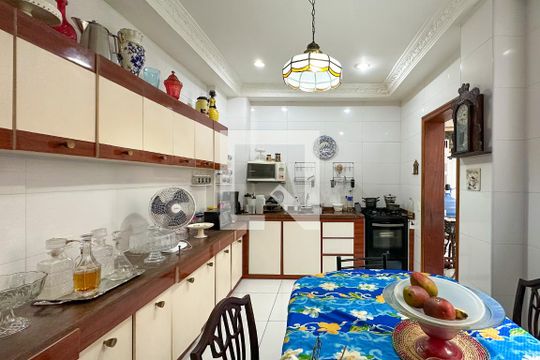 Cozinha de apartamento à venda com 3 quartos, 170m² em Copacabana, Rio de Janeiro