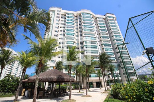 Fachada de apartamento para alugar com 2 quartos, 82m² em Barra da Tijuca, Rio de Janeiro