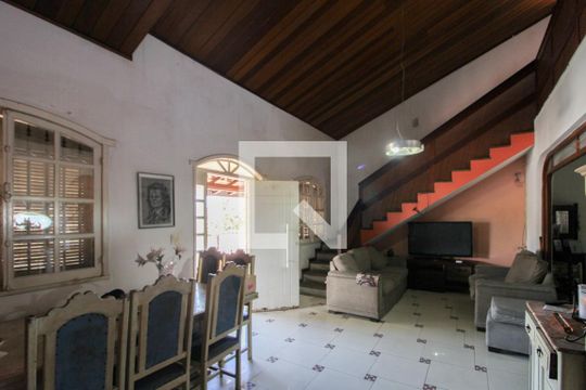 Sala de casa à venda com 6 quartos, 530m² em Santa Amelia, Belo Horizonte