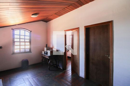 Sala 2 de casa à venda com 6 quartos, 530m² em Santa Amelia, Belo Horizonte