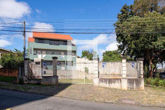 Fachada de kitnet/studio para alugar com 1 quarto, 18m² em Santa Quiteria, Curitiba