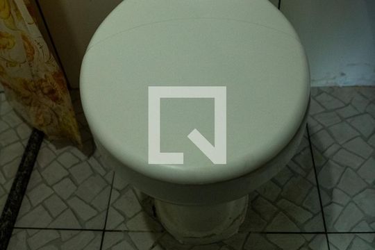 Banheiro de apartamento para alugar com 1 quarto, 100m² em Rocha Sobrinho, Mesquita
