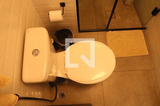 Banheiro de apartamento à venda com 1 quarto, 34m² em Barra Funda, São Paulo