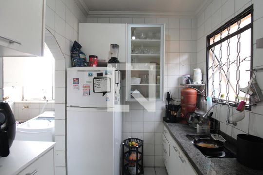 Cozinha e Área de Serviço de apartamento à venda com 3 quartos, 58m² em Jardim Atlântico, Belo Horizonte