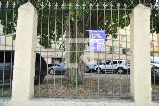 Fachada e Placa de apartamento à venda com 2 quartos, 55m² em Pilares, Rio de Janeiro