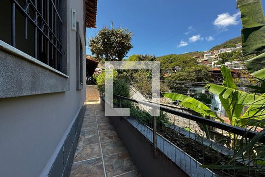 Varanda de casa à venda com 8 quartos, 400m² em Mangabeiras, Belo Horizonte