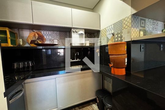 Cozinha  de casa à venda com 8 quartos, 400m² em Mangabeiras, Belo Horizonte