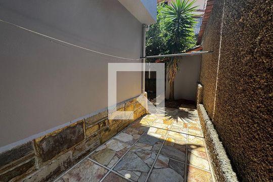 Canil - 2° andar de casa à venda com 8 quartos, 400m² em Mangabeiras, Belo Horizonte