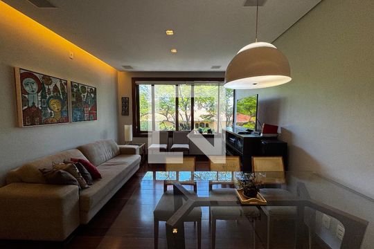 Sala  de casa à venda com 8 quartos, 400m² em Mangabeiras, Belo Horizonte