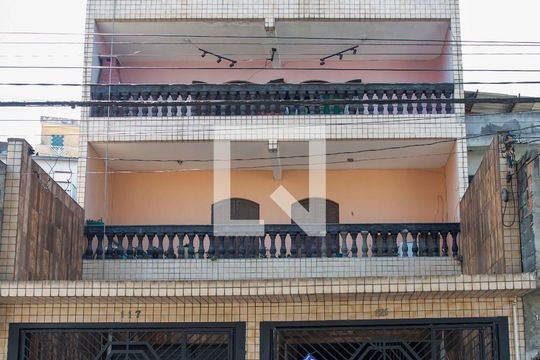 Fachada de apartamento para alugar com 2 quartos, 82m² em Canhema, Diadema