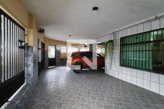 Garagem de casa à venda com 4 quartos, 384m² em Vila Francisco Matarazzo, Santo André