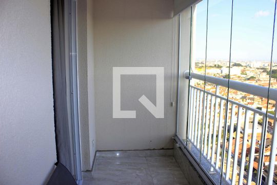 Varanda de kitnet/studio para alugar com 1 quarto, 38m² em Centro, Guarulhos