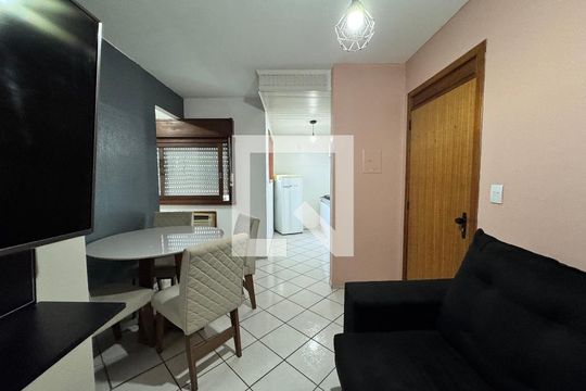 Sala de apartamento para alugar com 2 quartos, 30m² em Centro, São Leopoldo