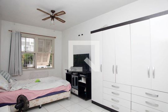 Quarto 1 Suíte de apartamento à venda com 6 quartos, 306m² em São João, Porto Alegre