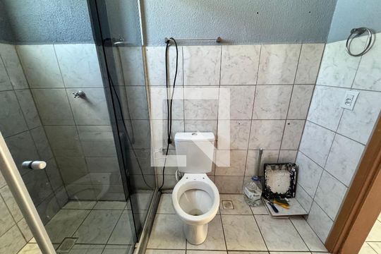 Banheiro de apartamento à venda com 2 quartos, 50m² em Campina, São Leopoldo