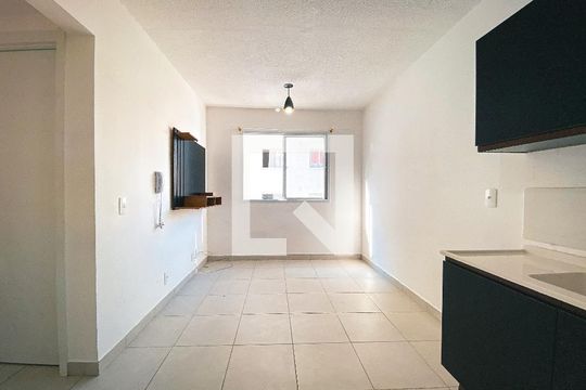 Apartamento para alugar com 2 quartos, 30m² em Jardim Celeste, São Paulo