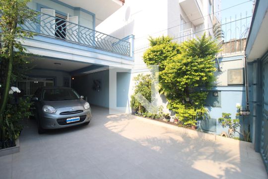 Garagem de casa à venda com 4 quartos, 243m² em Tucuruvi, São Paulo