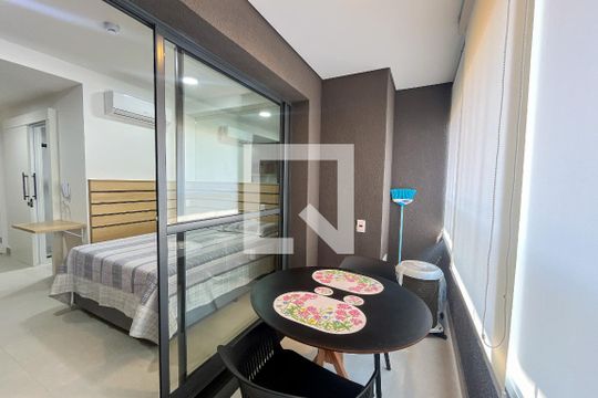 Varanda de kitnet/studio à venda com 1 quarto, 26m² em Vila Primavera, São Paulo