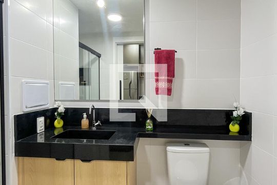 Banheiro de kitnet/studio à venda com 1 quarto, 26m² em Vila Primavera, São Paulo