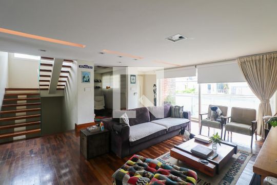 Sala de Estar de casa à venda com 3 quartos, 380m² em Olímpico, São Caetano do Sul