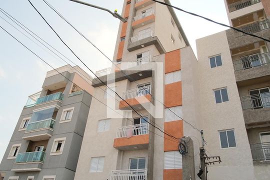 Fachada de apartamento para alugar com 1 quarto, 31m² em Vila Esperança, São Paulo