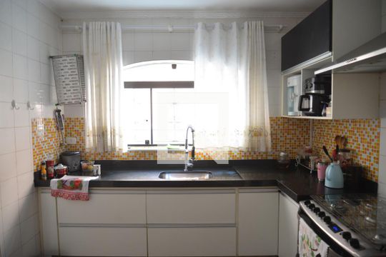 Cozinha de casa à venda com 5 quartos, 356m² em Jardim Ocara, Santo André