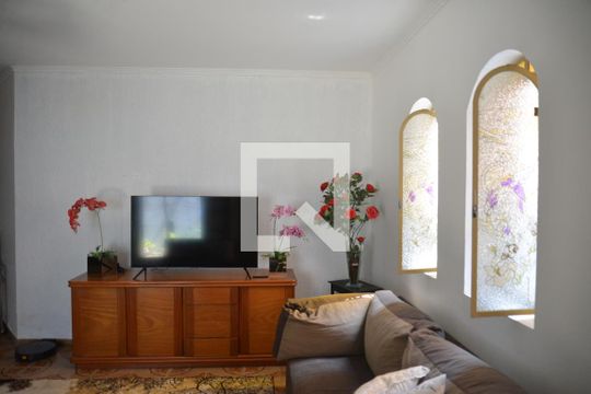 Sala de casa à venda com 5 quartos, 356m² em Jardim Ocara, Santo André