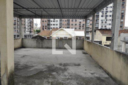 Área Externa de casa para alugar com 4 quartos, 450m² em Todos Os Santos, Rio de Janeiro