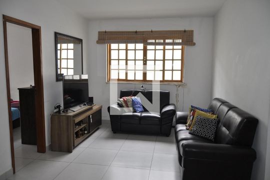 Sala de casa para alugar com 4 quartos, 450m² em Todos Os Santos, Rio de Janeiro
