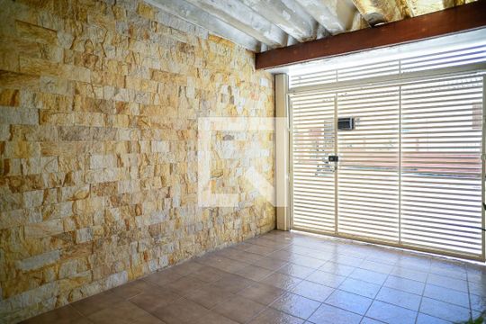 Garagem de casa à venda com 2 quartos, 92m² em Sacomã, São Paulo
