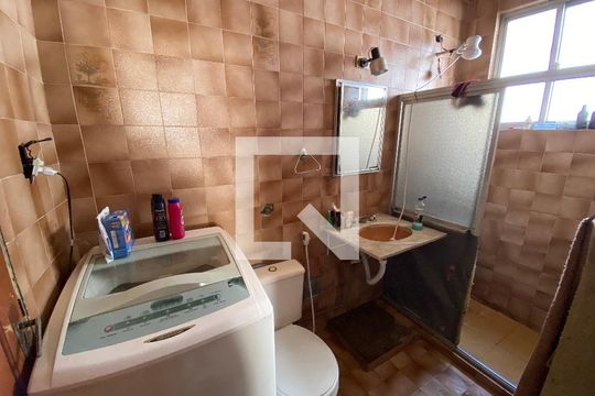 Banheiro do Quarto 1 de casa à venda com 3 quartos, 230m² em Encantado, Rio de Janeiro